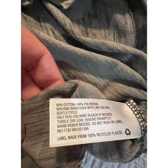 Camouflage T-shirt
Medium - Picture 6 of 6